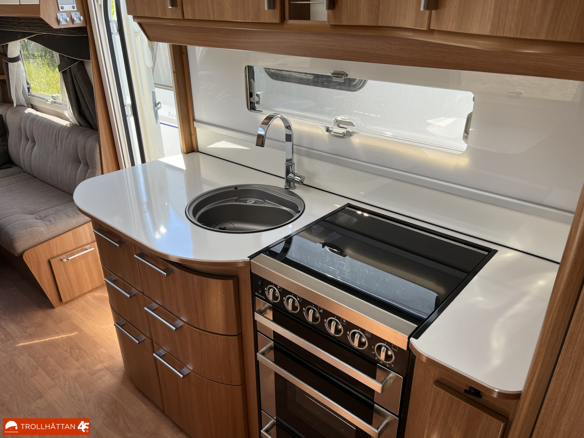 KABE ROYAL 720 GXL KS. *ALDE / Mover / Förtält*, bild 8 av 20