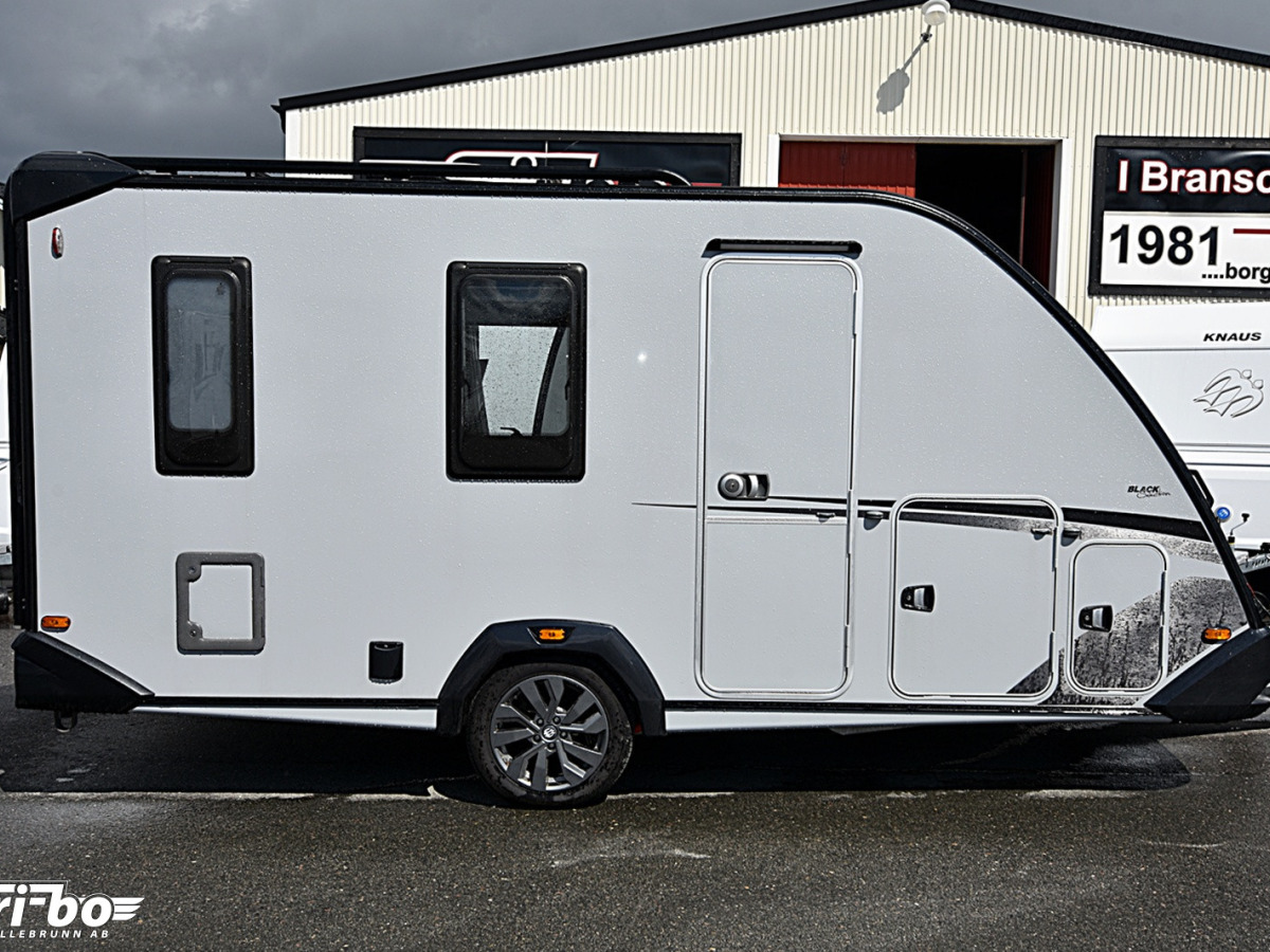 Knaus 480 QL Sport Fun Black Selection, Dubbelbädd, bild 3 av 22