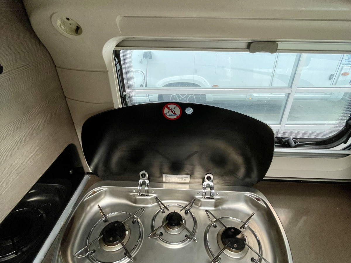 Hobby T75 HGE / Långbäddar / Taksäng, bild 15 av 18