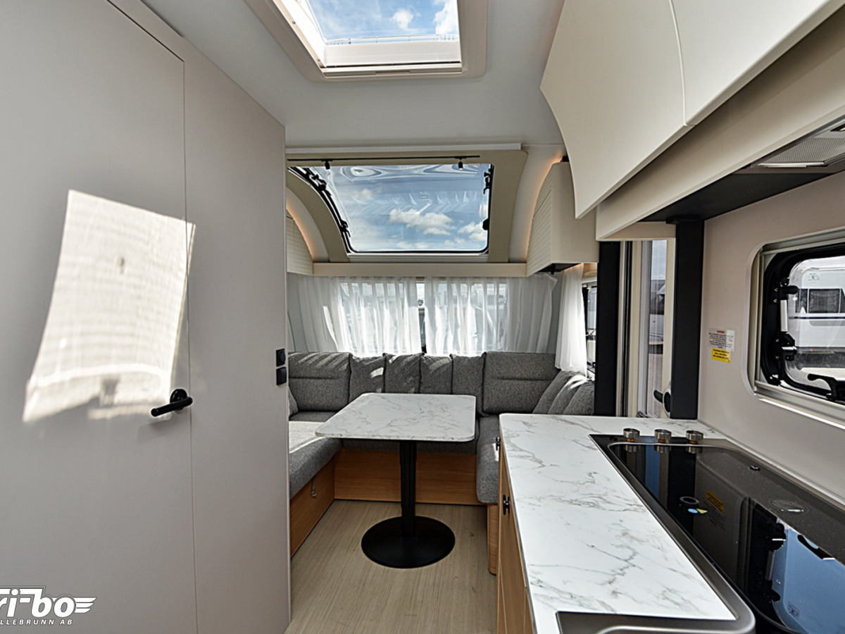 Adria 532 UL Adora, Långbäddar, bild 22 av 30