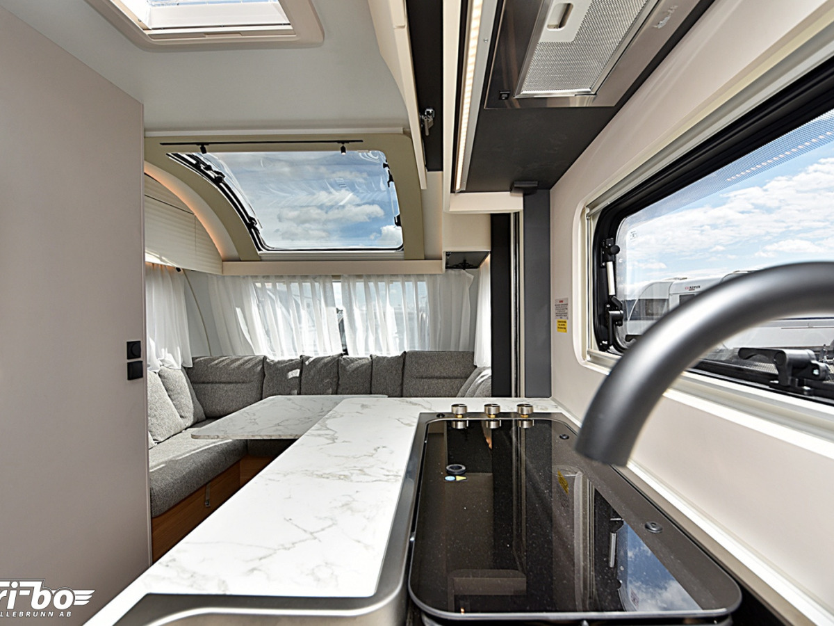 Adria 532 UL Adora, Långbäddar, bild 23 av 30