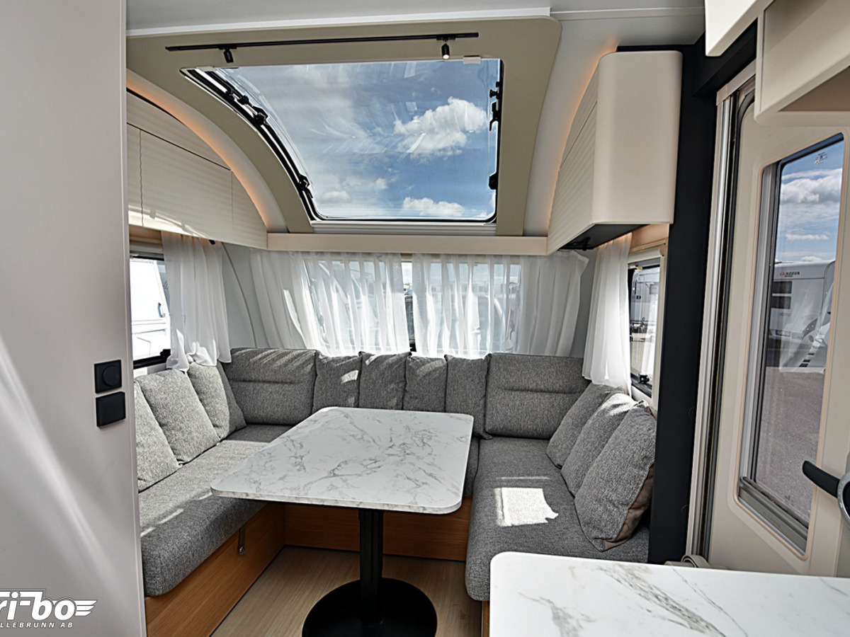 Adria 532 UL Adora, Långbäddar, bild 24 av 30
