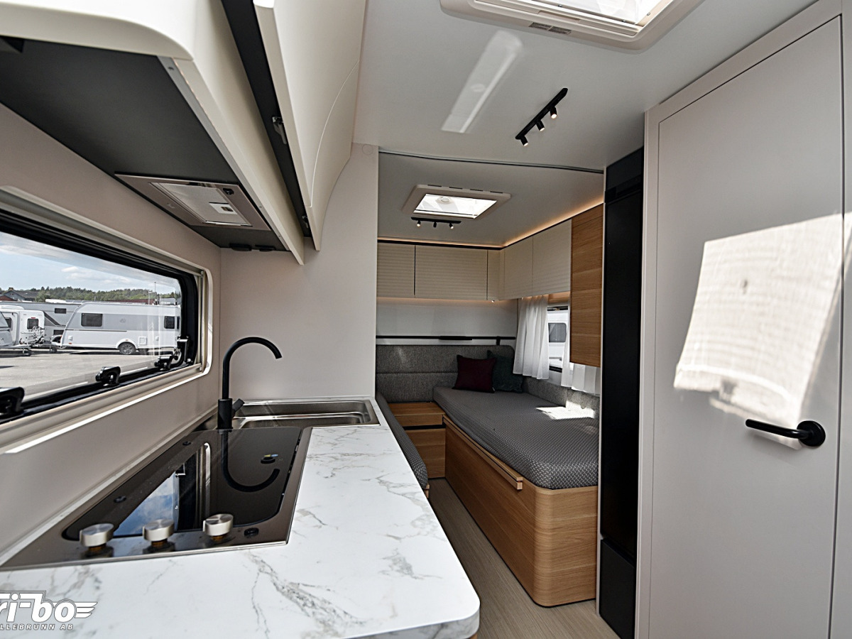 Adria 532 UL Adora, Långbäddar, bild 13 av 30