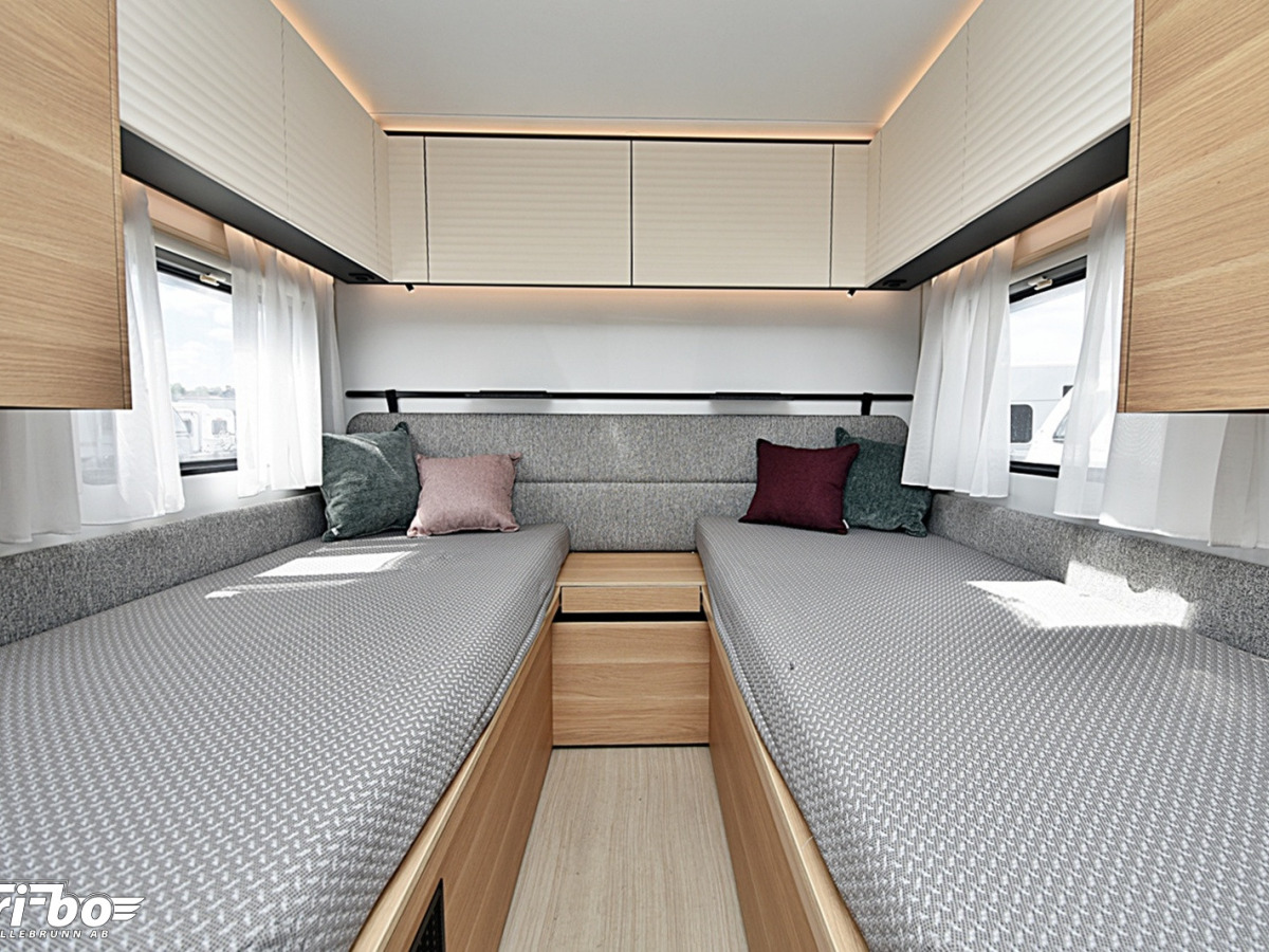 Adria 532 UL Adora, Långbäddar, bild 15 av 30