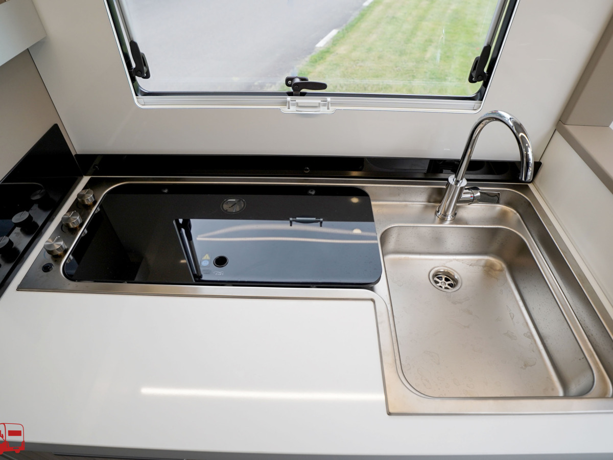 Adria Compact DL 60Y KAMPANJ - Fiat MultiJet3 140HP (103kW) 35L, bild 11 av 39