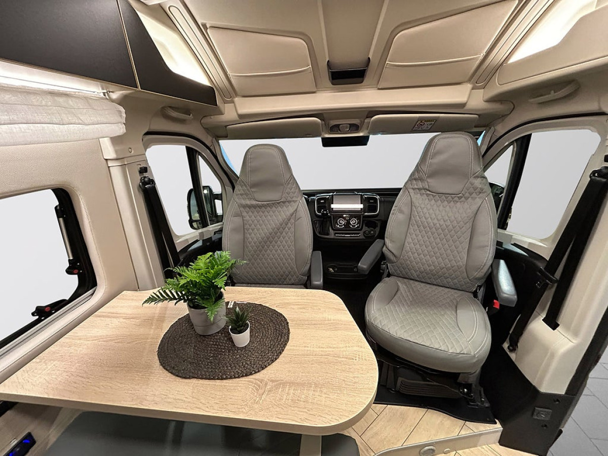 CHALLENGER V114S SPORT 540 lång AUTOMAT ADAPTIV FARTHÅLLARE, bild 6 av 30