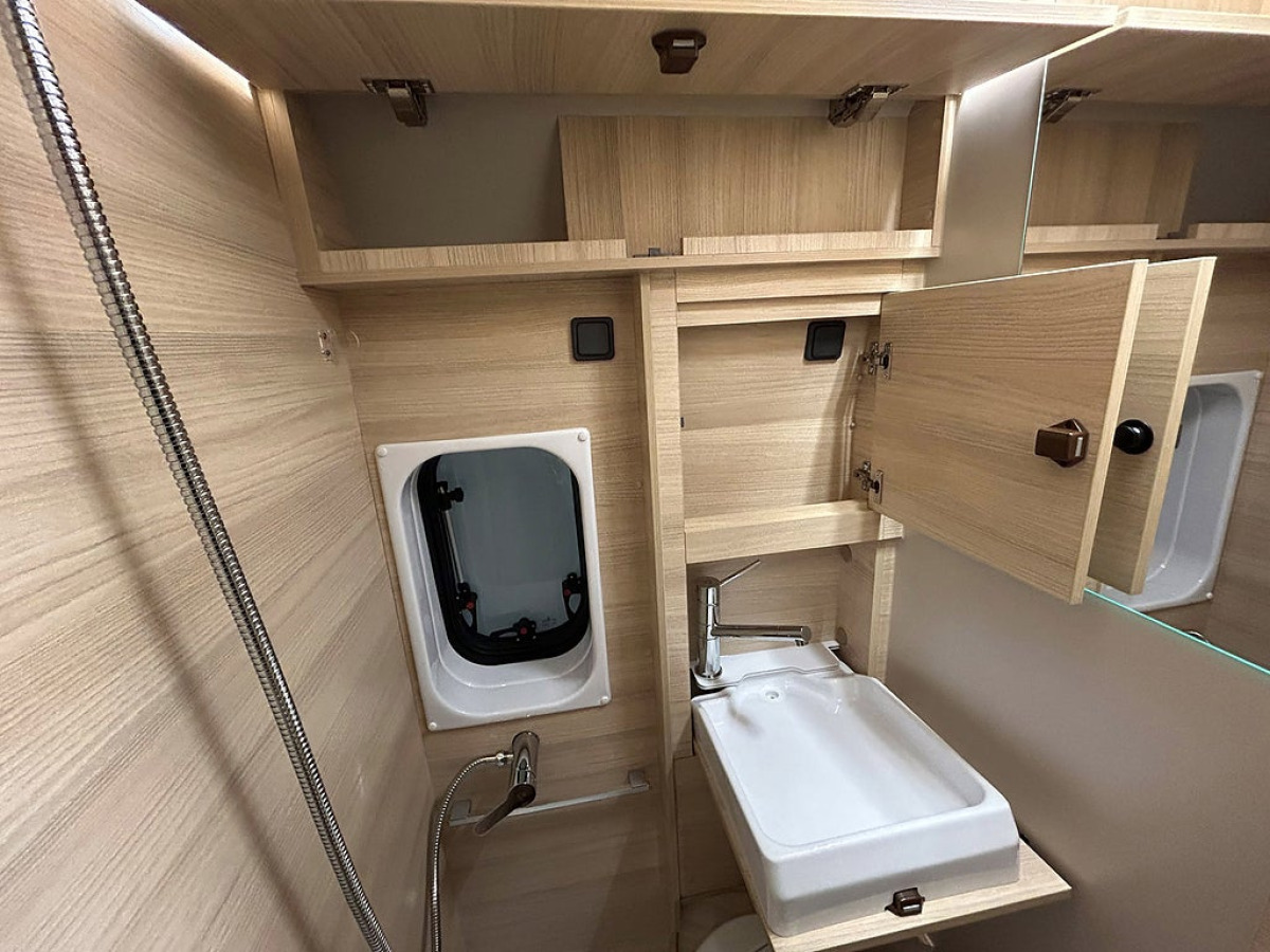 CHALLENGER V114S SPORT 540 lång AUTOMAT ADAPTIV FARTHÅLLARE, bild 13 av 30