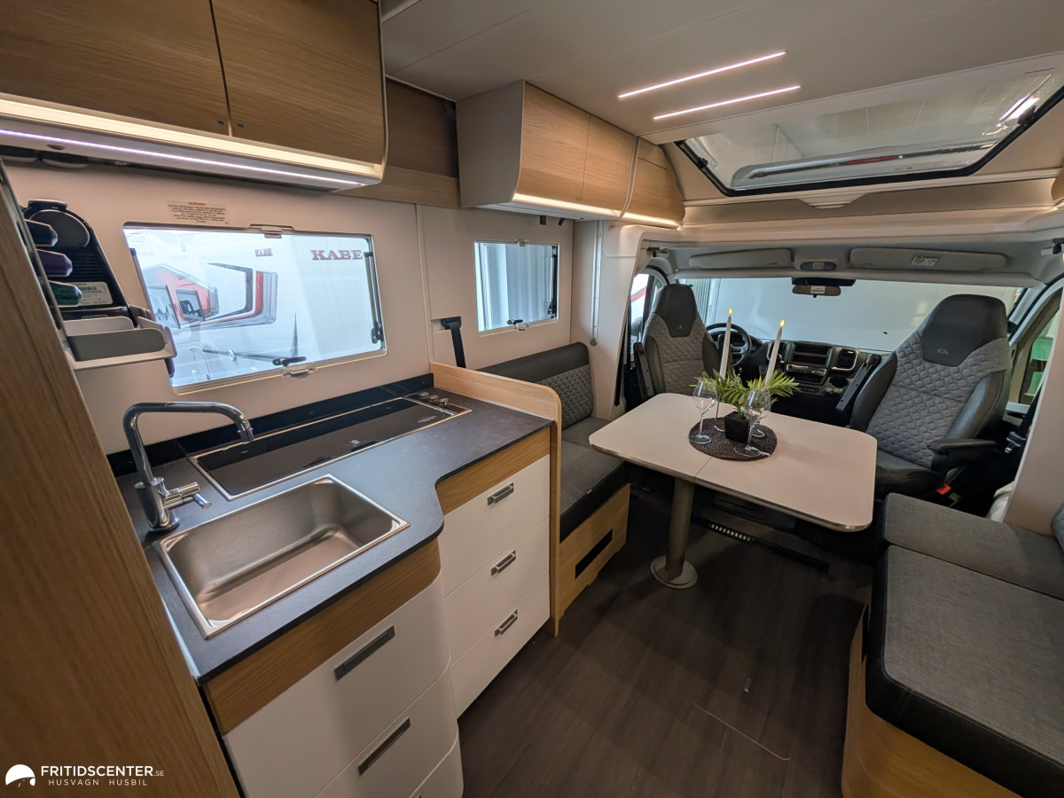 Adria MATRIX PLUS 670 DL *Långbäddar / Stort garage / Taksäng, bild 22 av 37