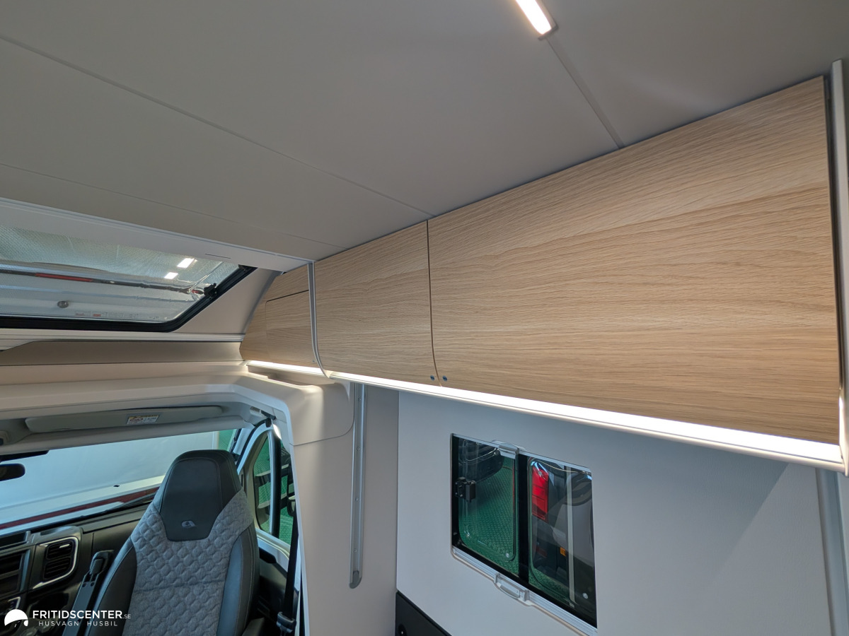 Adria MATRIX PLUS 670 DL *Långbäddar / Stort garage / Taksäng, bild 29 av 37