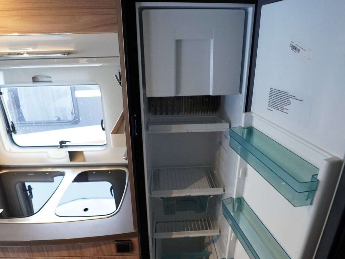 Hymer MLI 570, Alde, Automat, 2x AC, bild 10 av 19