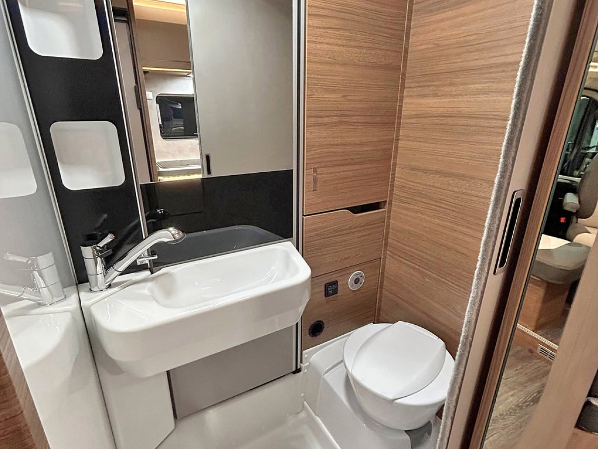 Knaus VAN TI VANSATION 650 MEG AUTOMAT ADAPTIV FARTHÅLLARE, bild 14 av 34