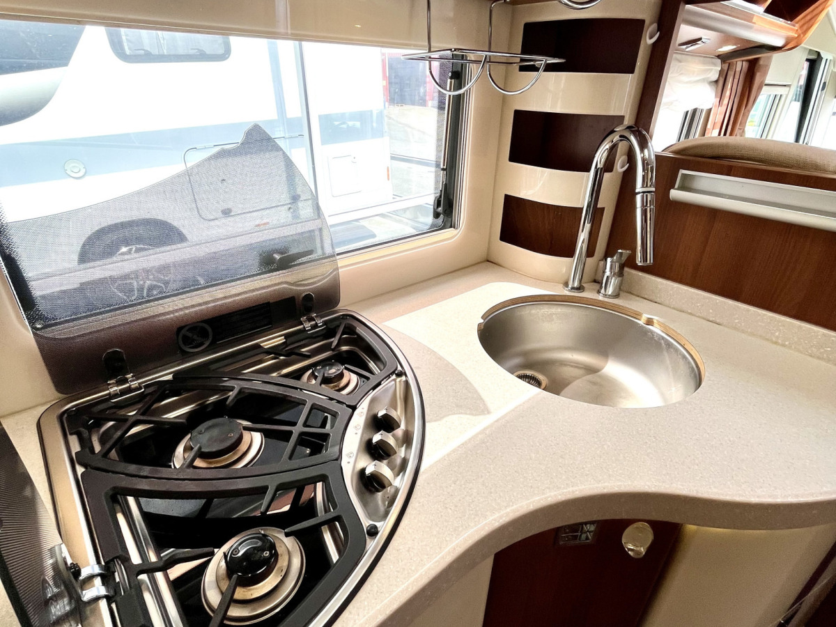 Carthago CHIC E-LINE I 51 - PREMIUMBIL MED HYDRAULBEN / KAMPANJ RÄNTA 3.95 24 MÅN FRAGUS GARANTI, bild 8 av 18