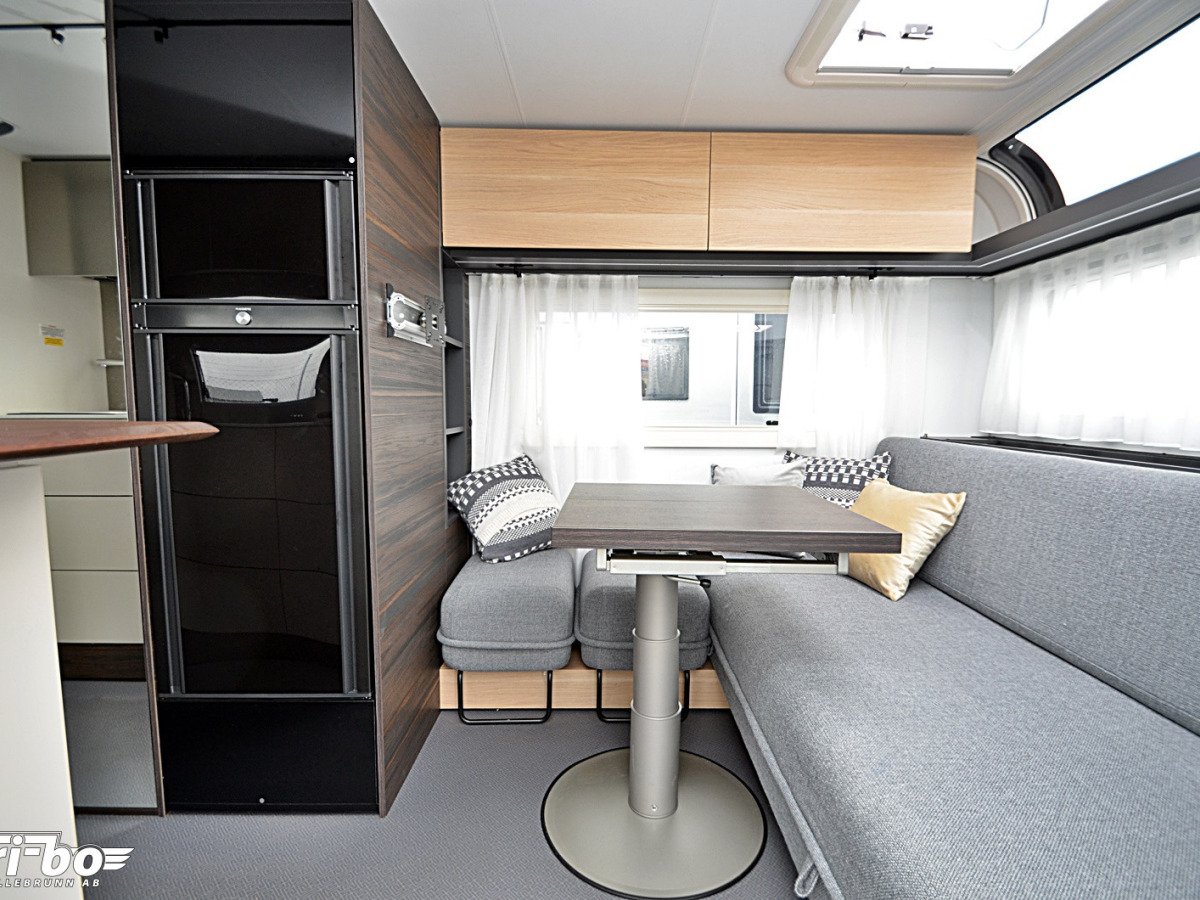 Adria 644 DP Astella, Queenbed, Dubbelbädd, bild 2 av 23