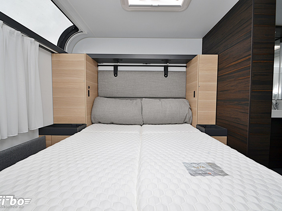 Adria 644 DP Astella, Queenbed, Dubbelbädd, bild 11 av 23
