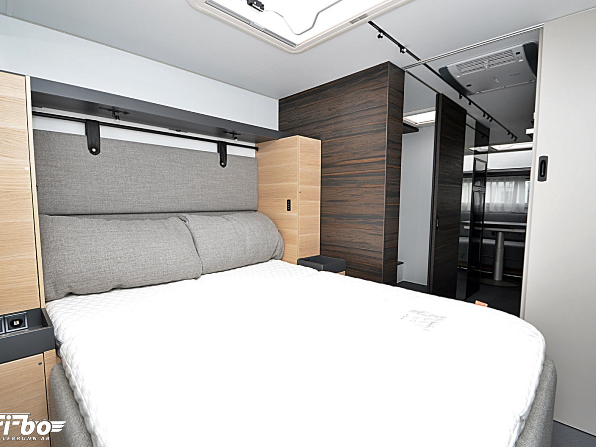Adria 644 DP Astella, Queenbed, Dubbelbädd, bild 12 av 23