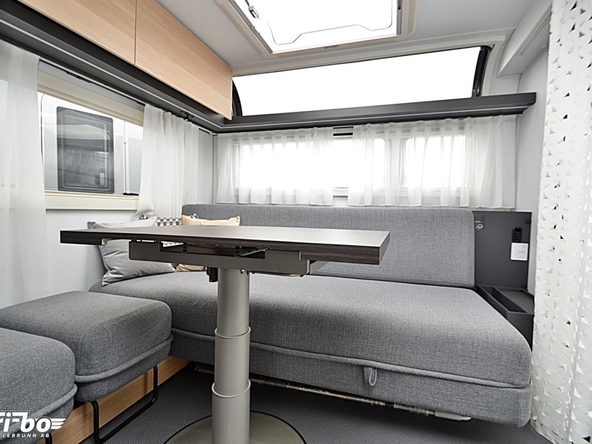 Adria 644 DP Astella, Queenbed, Dubbelbädd, bild 19 av 23