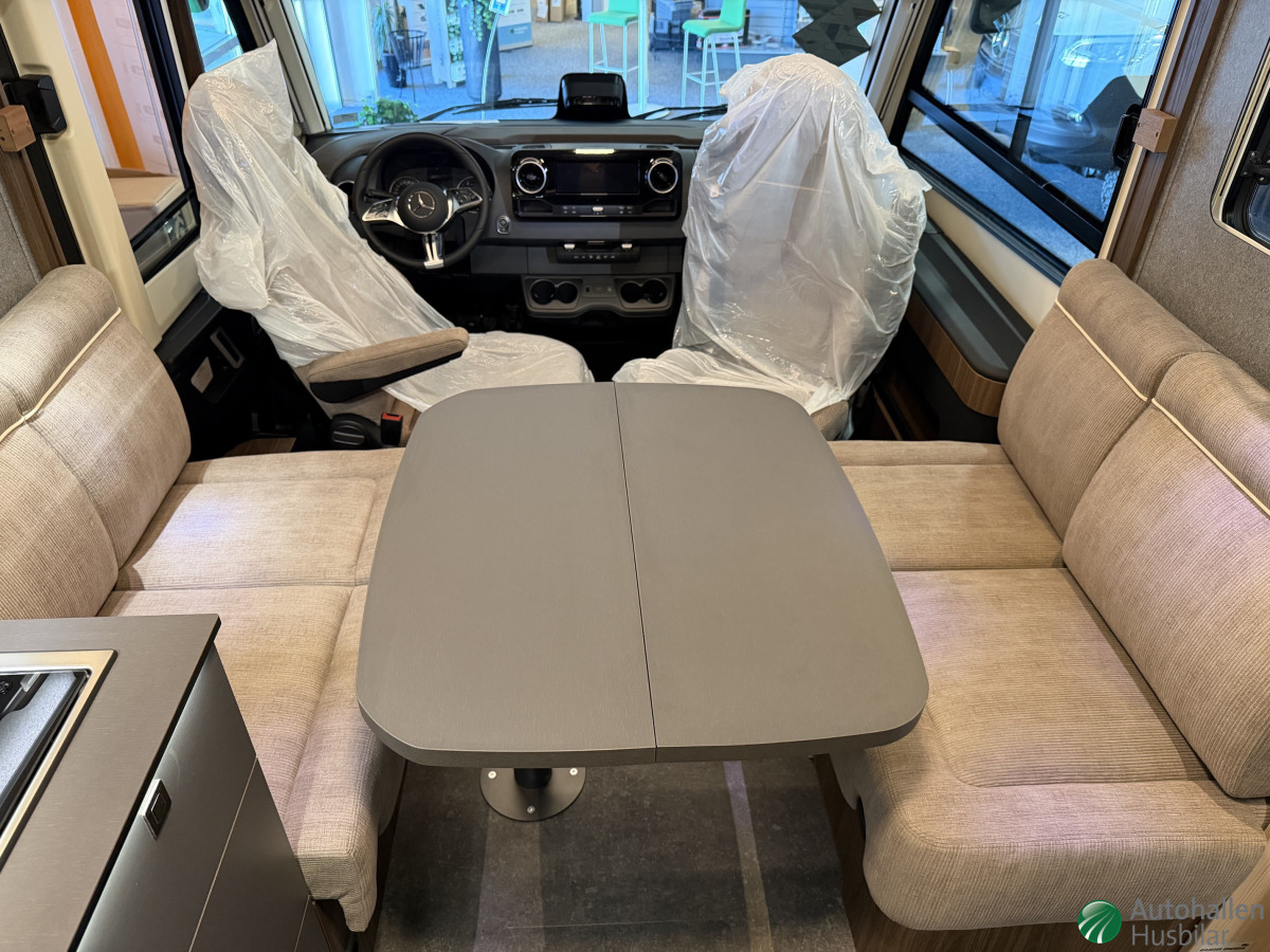 Eura Mobil Integra Line 726 QF GT MB, bild 6 av 12