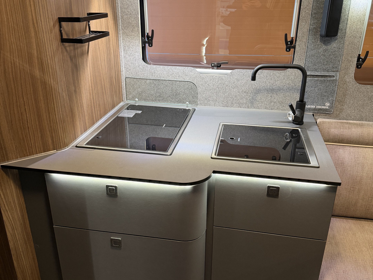 Eura Mobil Integra Line 726 QF GT MB, bild 7 av 12