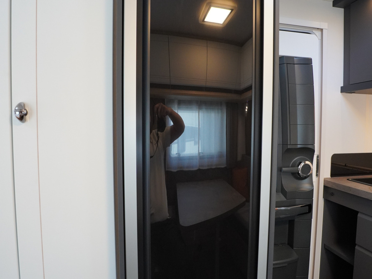 Hobby 400 SFe De Luxe, bild 7 av 16