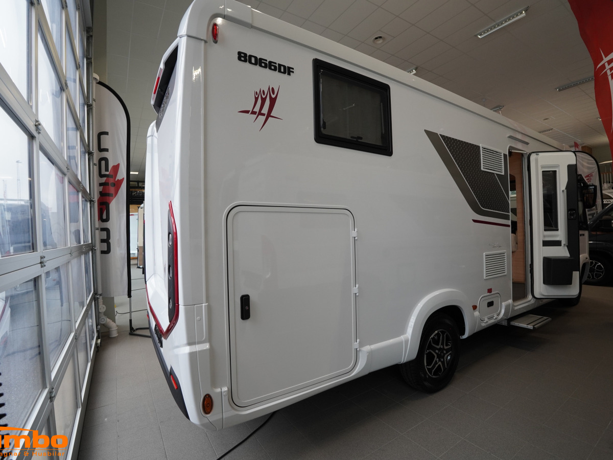Rapido 8066 dF 180hk Automat 4400kg Alde, bild 20 av 24
