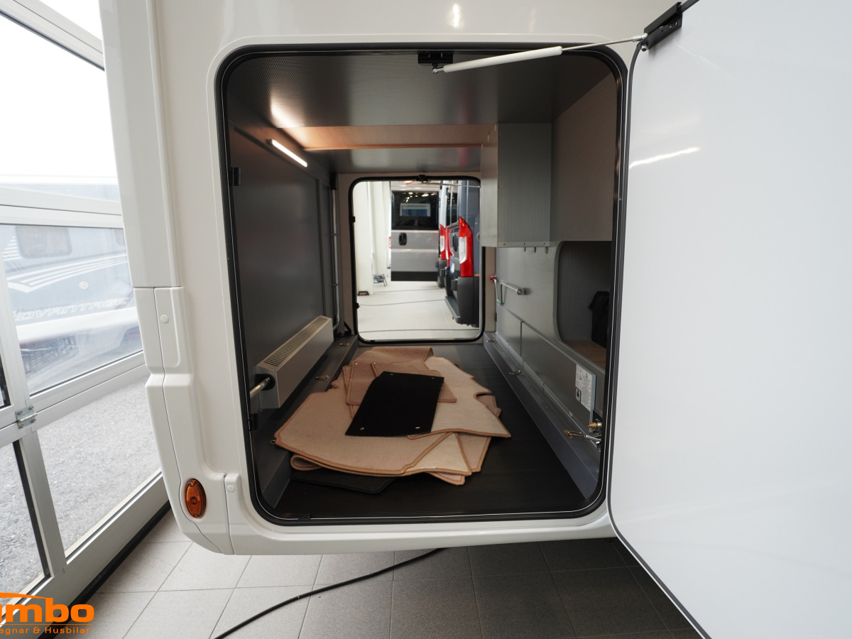 Rapido 8066 dF 180hk Automat 4400kg Alde, bild 21 av 24