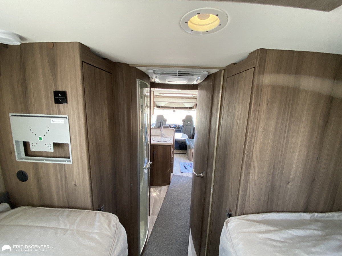 KABE Travel Master Imperial I 860 LGB *AC / Stödben / Cinderella*, bild 17 av 36