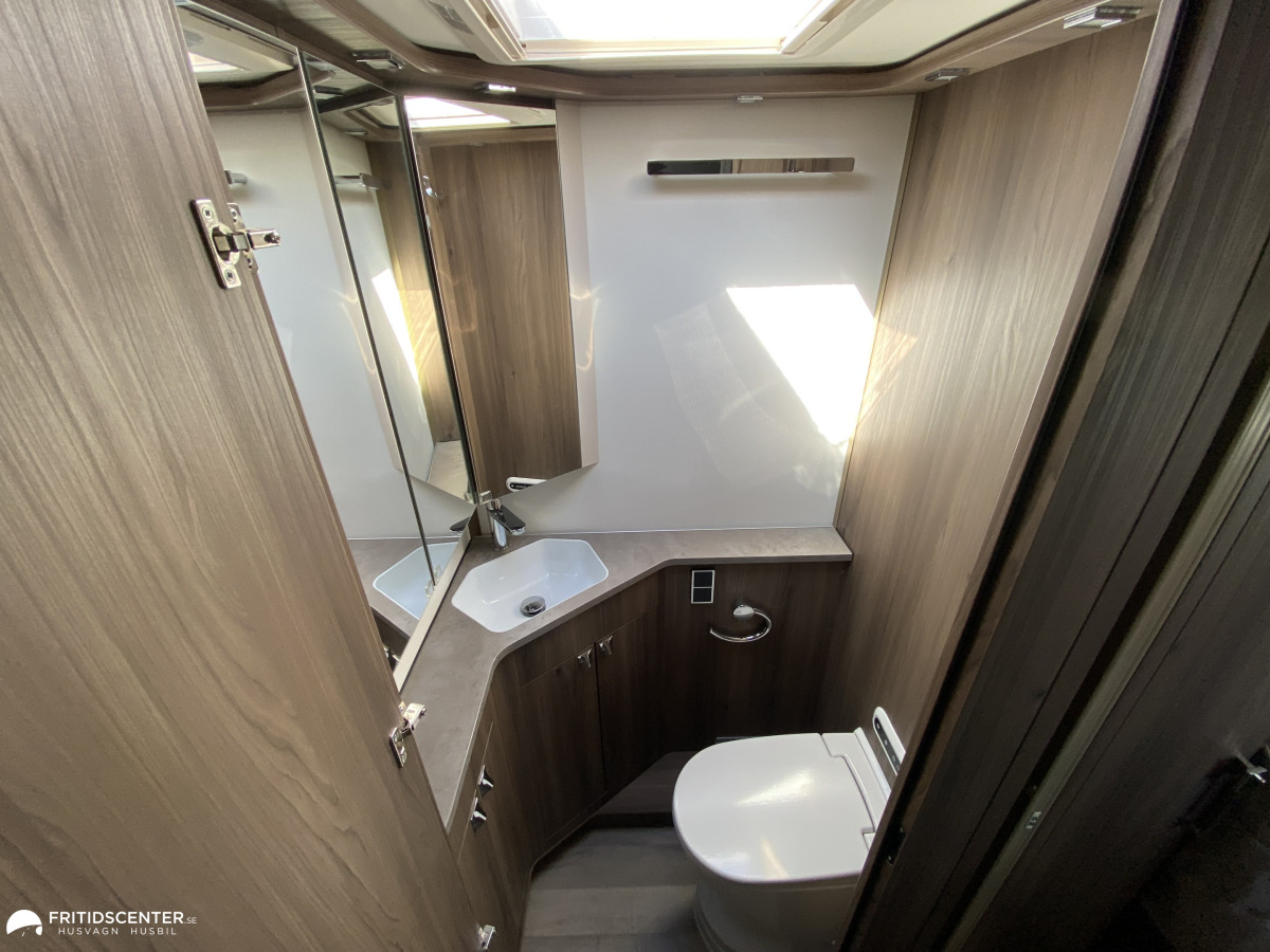 KABE Travel Master Imperial I 860 LGB *AC / Stödben / Cinderella*, bild 23 av 36