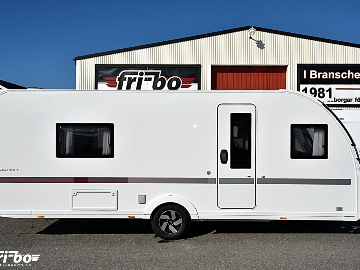 Adria 572 UT Adora, Långbäddar, bild 3 av 30