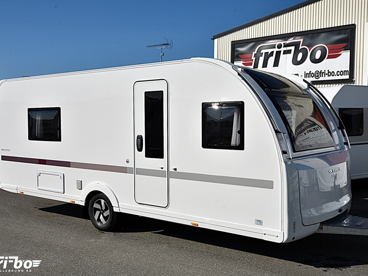 Adria 572 UT Adora, Långbäddar, bild 2 av 30