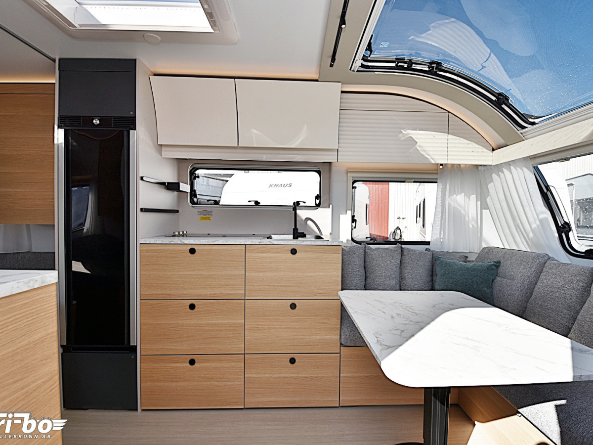 Adria 572 UT Adora, Långbäddar, bild 4 av 30