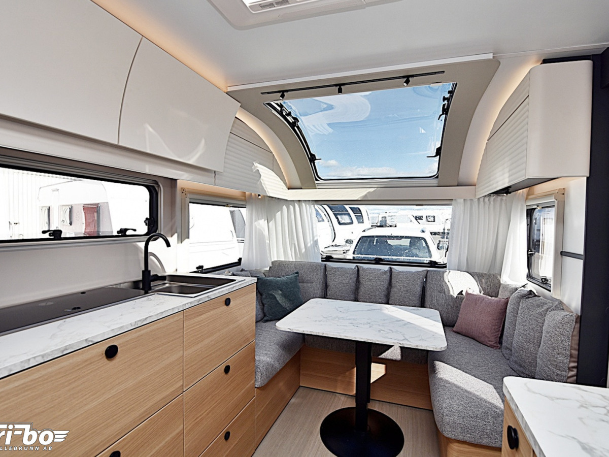 Adria 572 UT Adora, Långbäddar, bild 20 av 30