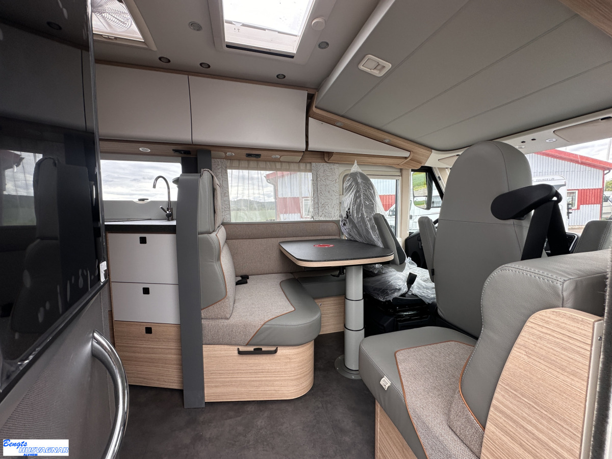 Malibu I 470 Comfort 4,2t NYHET ALDE DUBBELGOLV PREMIUMBIL, bild 4 av 24