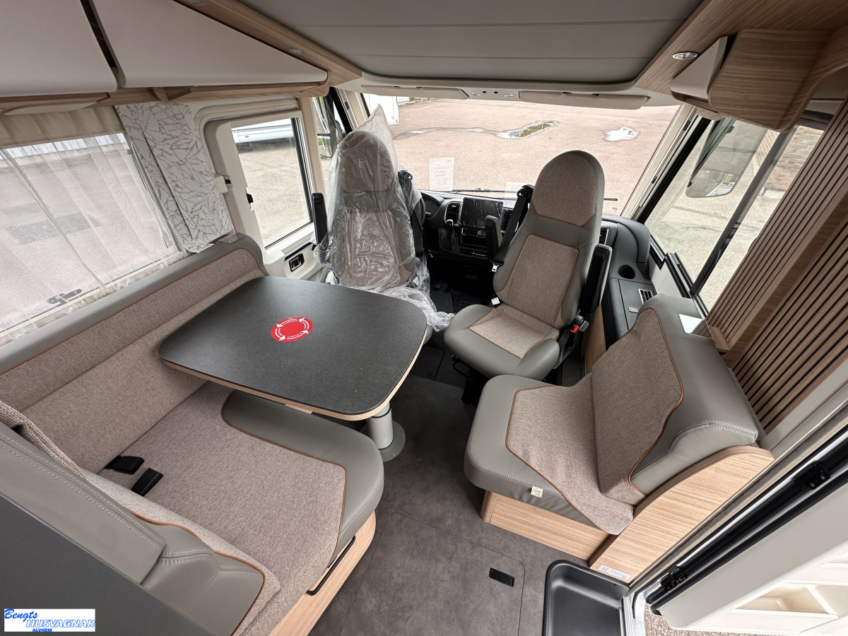 Malibu I 470 Comfort 4,2t NYHET ALDE DUBBELGOLV PREMIUMBIL, bild 7 av 24
