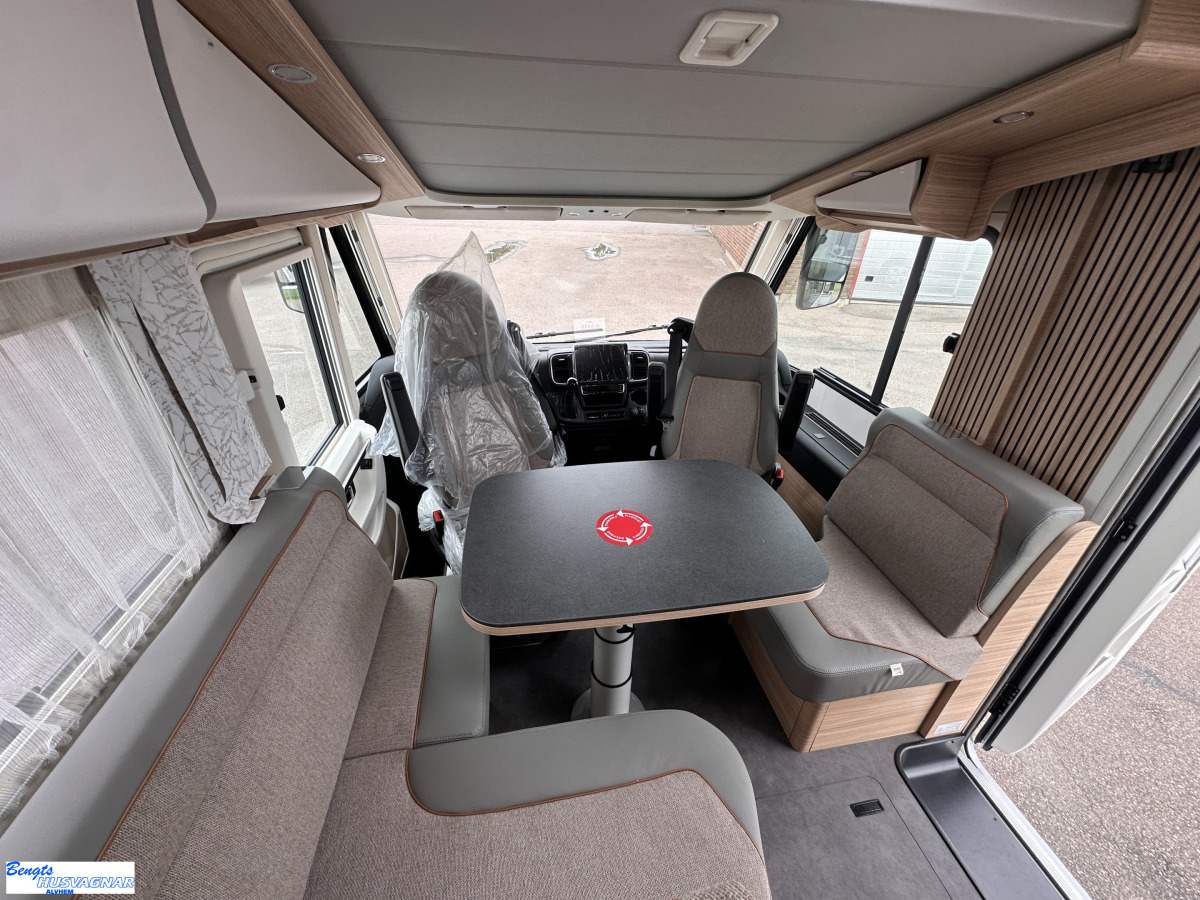 Malibu I 470 Comfort 4,2t NYHET ALDE DUBBELGOLV PREMIUMBIL, bild 8 av 24