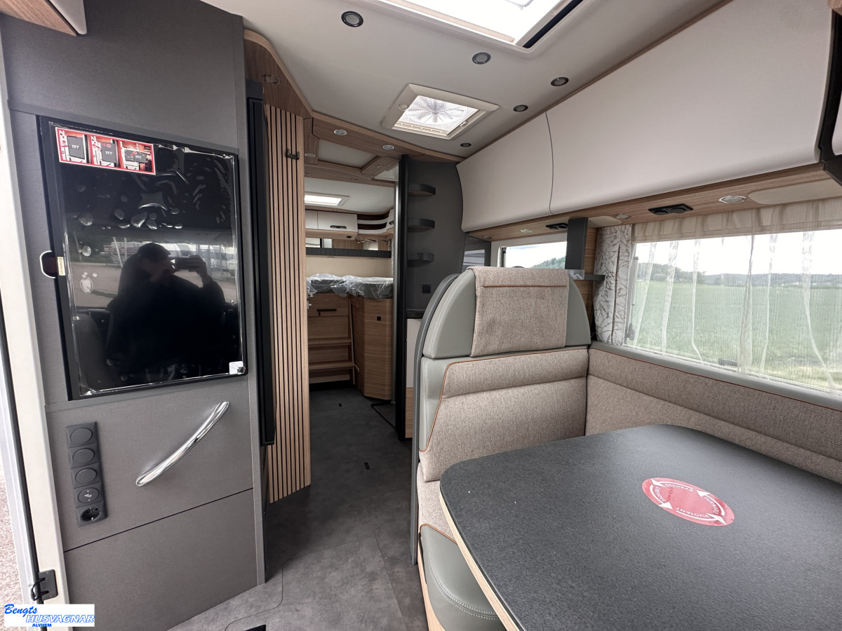 Malibu I 470 Comfort 4,2t NYHET ALDE DUBBELGOLV PREMIUMBIL, bild 9 av 24