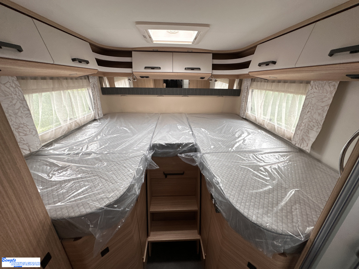 Malibu I 470 Comfort 4,2t NYHET ALDE DUBBELGOLV PREMIUMBIL, bild 17 av 24