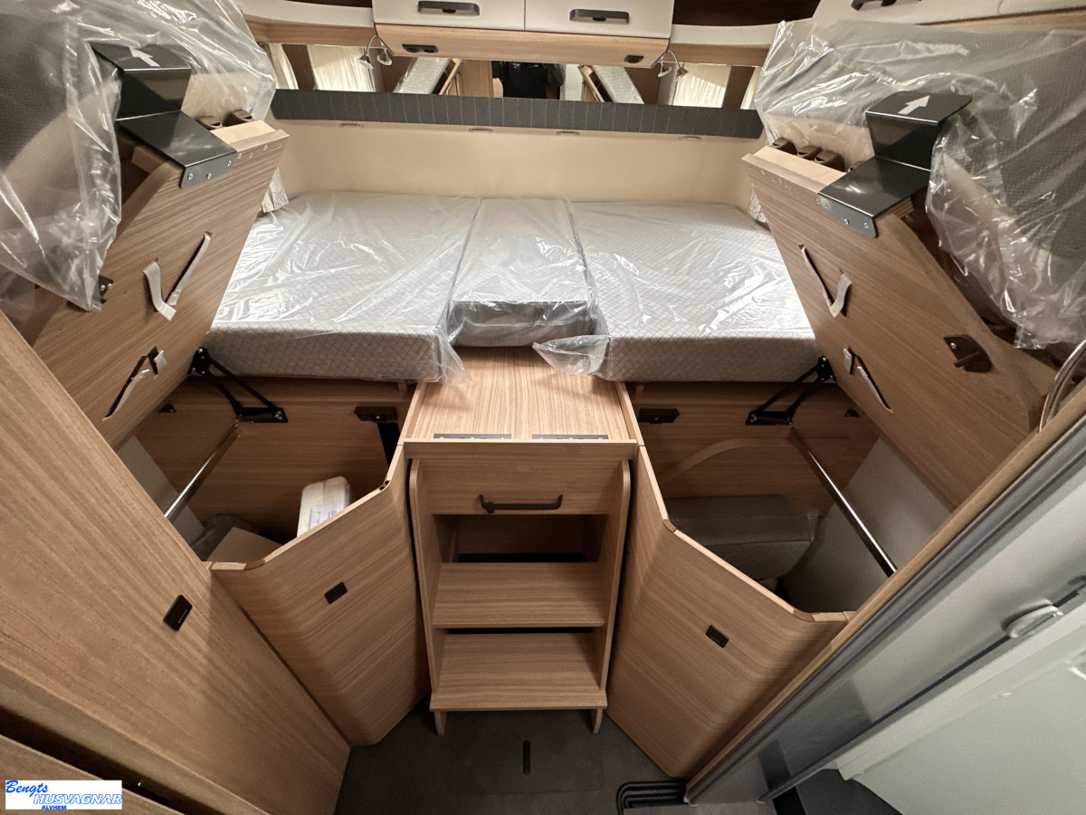 Malibu I 470 Comfort 4,2t NYHET ALDE DUBBELGOLV PREMIUMBIL, bild 18 av 24