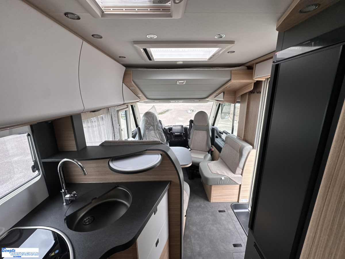 Malibu I 470 Comfort 4,2t NYHET ALDE DUBBELGOLV PREMIUMBIL, bild 20 av 24