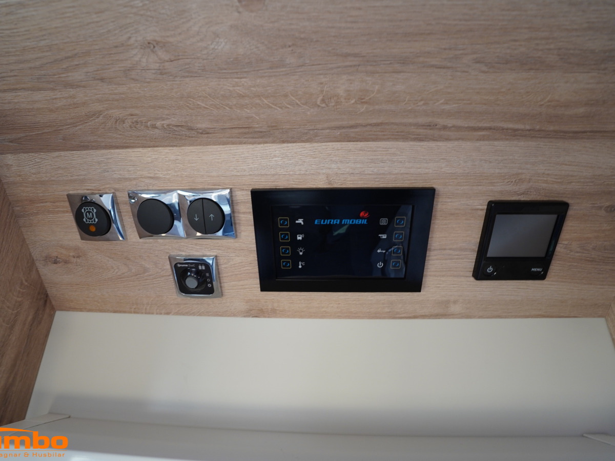 Eura Mobil IL 720 QB, Automat, 2xAC, bild 15 av 16