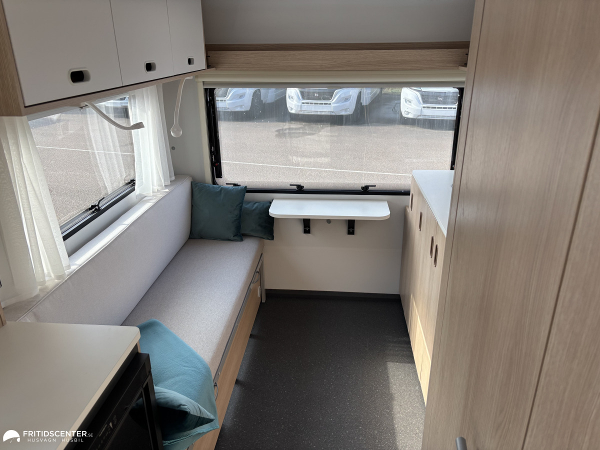 Adria Aviva 422 PY, bild 21 av 30