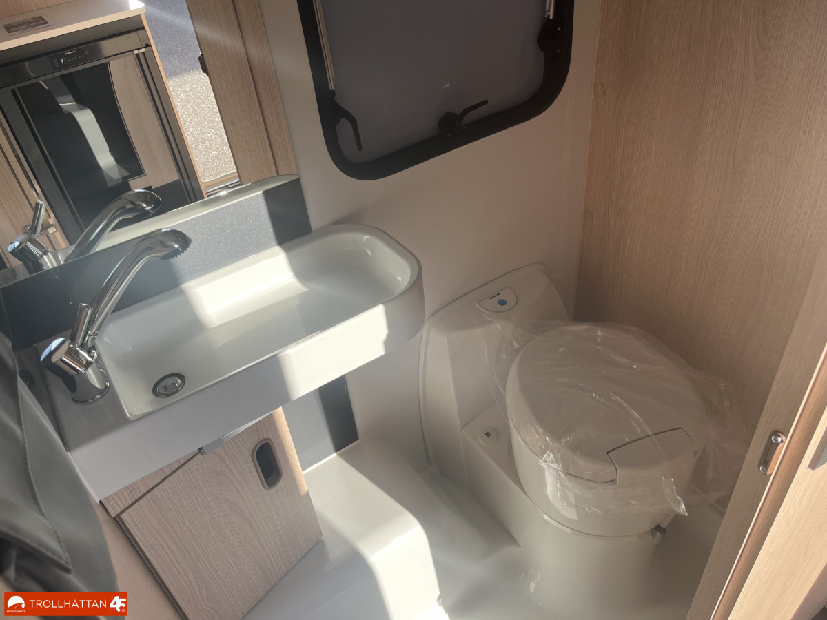 Adria Aviva 422 PY, bild 22 av 30