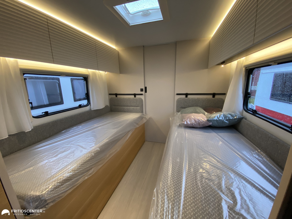 Adria ADORA 663 UT, bild 17 av 29