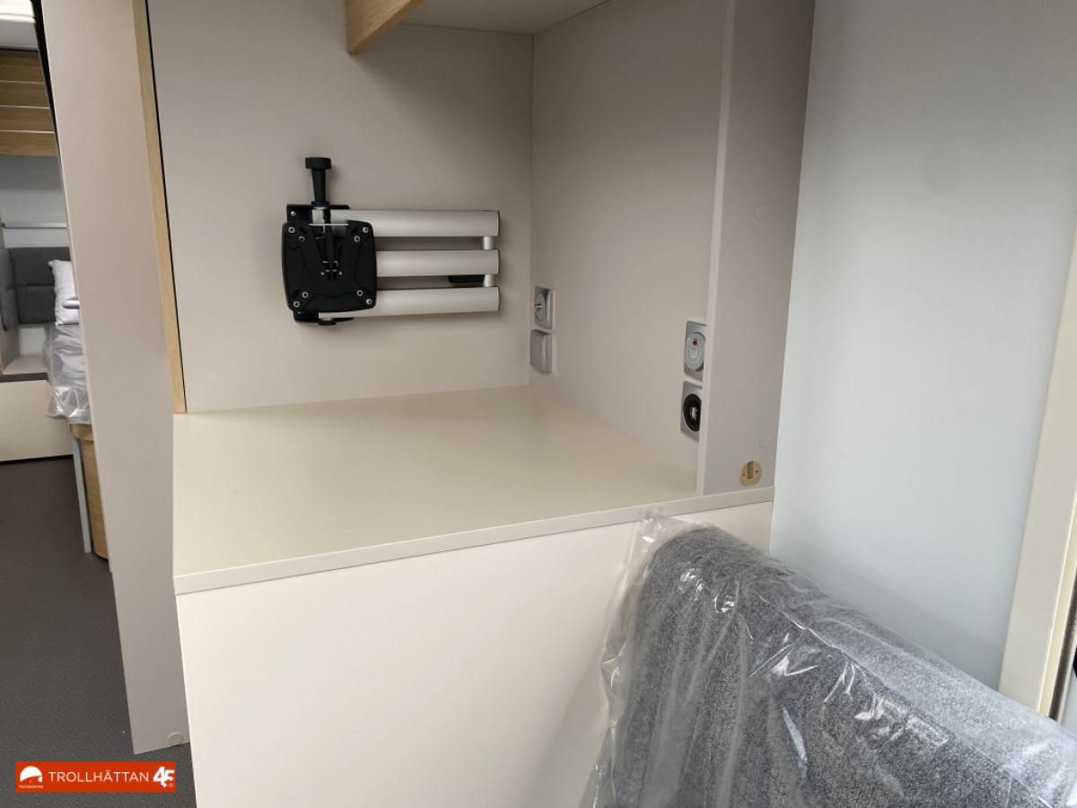 Adria Adora 593 UK *Barnkammare* HÖSTKAMPANJ *, bild 6 av 18