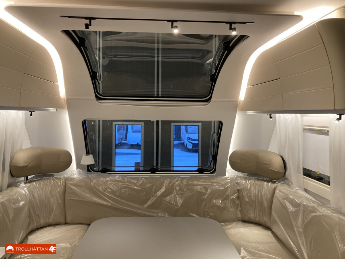 Adria Alpina 663 UK *BARNKAMMARE* *HÖSTKAMPANJ*, bild 5 av 17