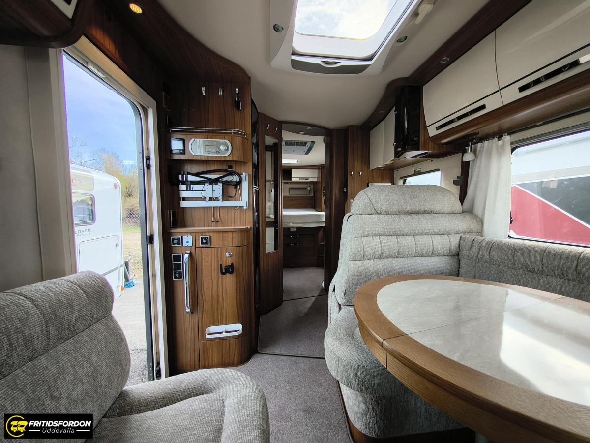 Hymer B 690 Alde Litium Hydr.stöd, bild 7 av 13