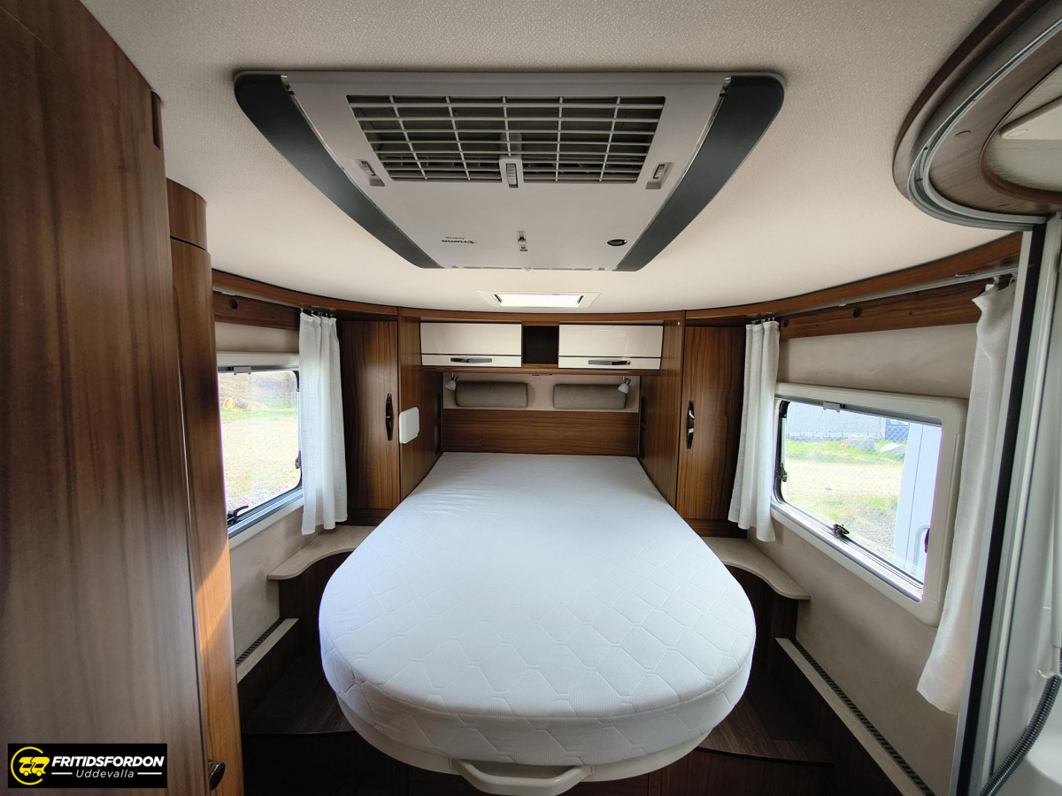 Hymer B 690 Alde Litium Hydr.stöd, bild 8 av 13