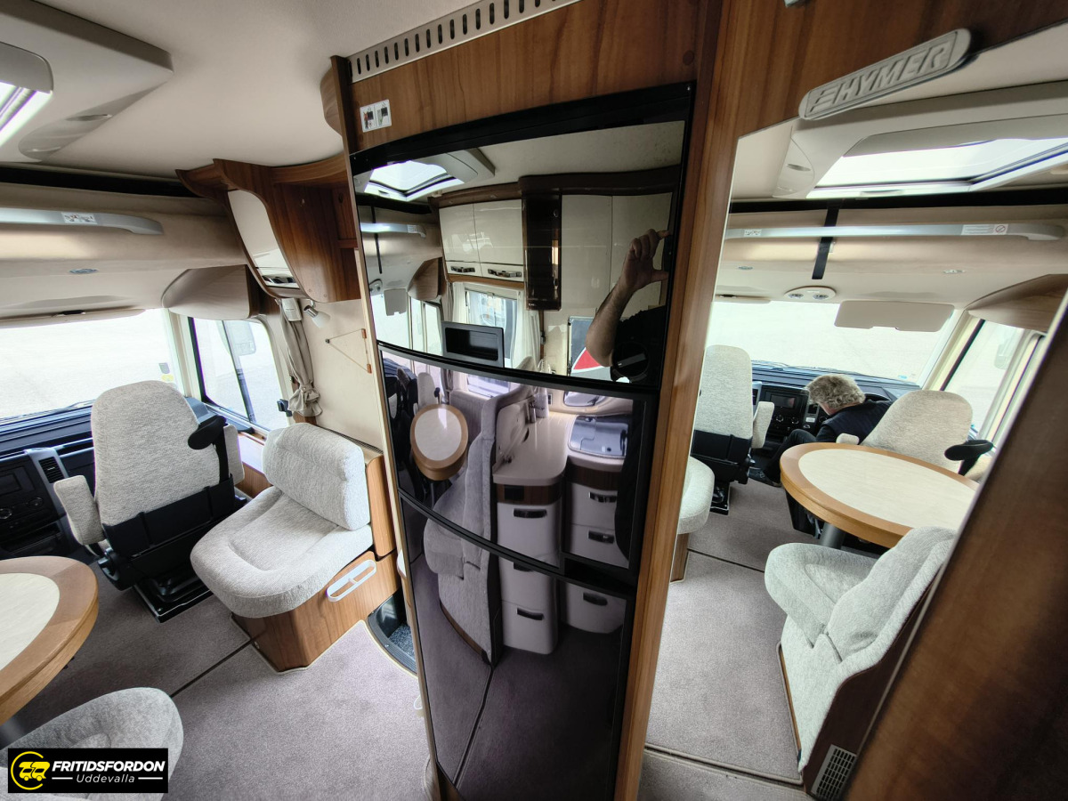 Hymer B 690 Alde Litium Hydr.stöd, bild 11 av 13