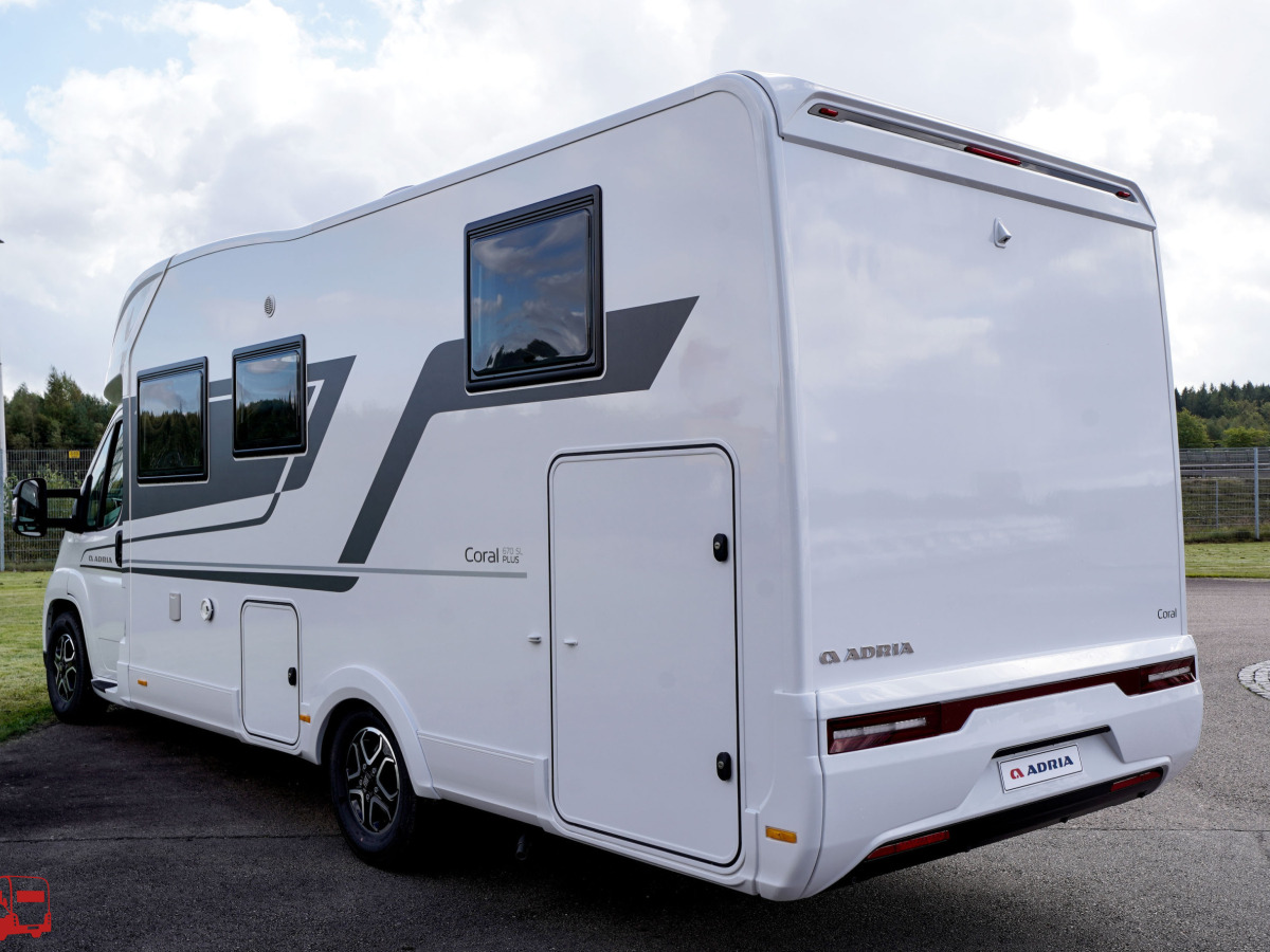 Adria Coral Plus 670 SL KAMPANJ - Fiat MultiJet3 140HP (103kW) HD 43H, bild 3 av 41