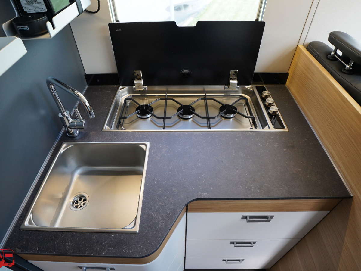 Adria Coral Plus 670 SL KAMPANJ - Fiat MultiJet3 140HP (103kW) HD 43H, bild 12 av 41