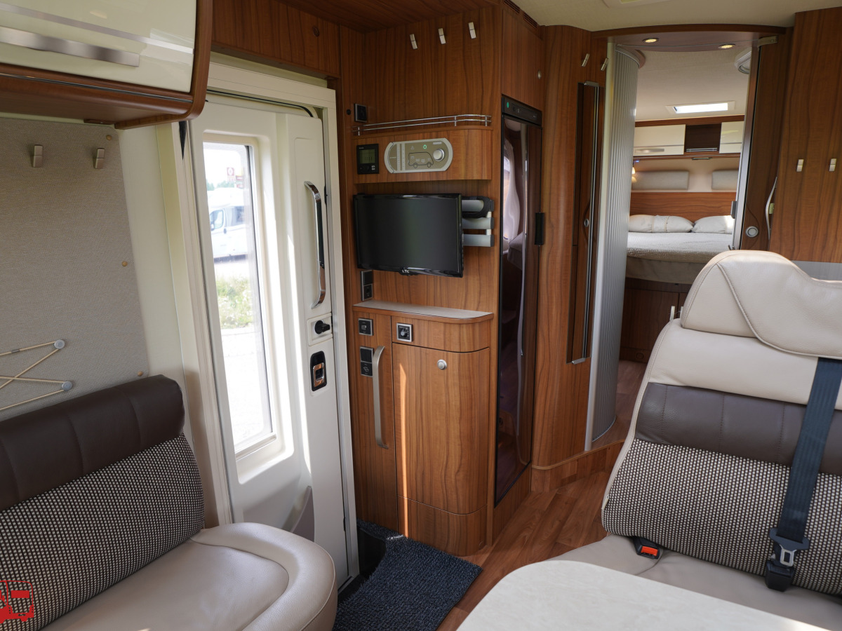 Hymer MLI 630 Queenbädd Mercedes Automat KAMPANJ, bild 7 av 41